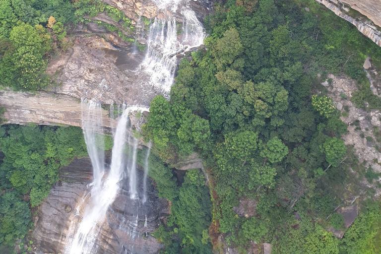 Desde Sydney: Excursión de un día a las Montañas Azules, Tres Hermanas y Leura