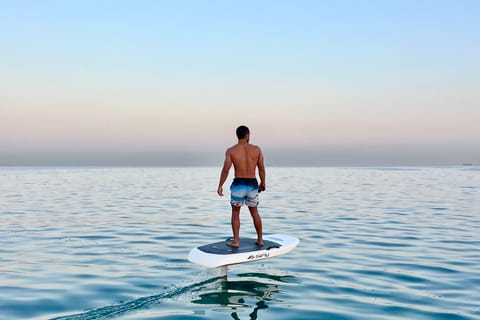 Dubai: Electric Hydrofoil or eFoil Surfboard Experience