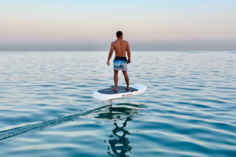 Dubai: Elektrisk hydrofoil eller eFoil Surfboard ExperienceDubai: eFoil eller Electric Hydro Foil Surfbrädaxperiment