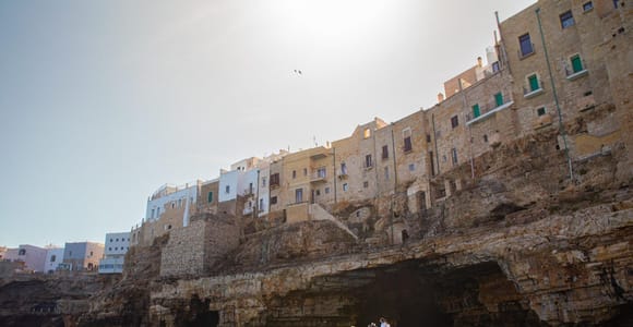 Polignano a Mare: Boat Tour with Prosecco and Snacks