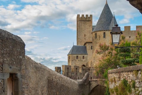 Carcassonne: Medieval Walls Self-Guided Smartphone App Tour