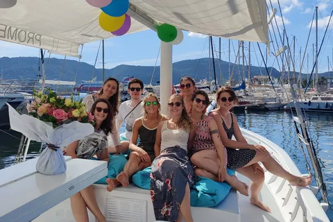 Porto-Vecchio: Bootstour mit Mahlzeit und Badestopps