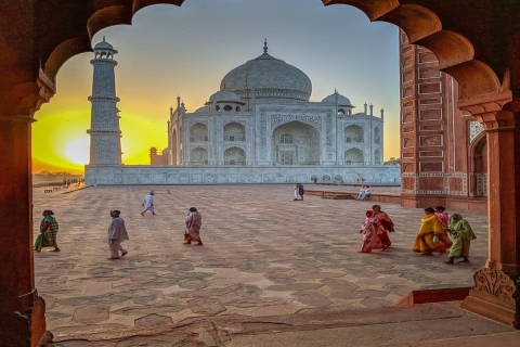 Fuerte de Agra y Bebé Taj Tour del Taj al Amanecer del Día SiguienteOpción Estándar