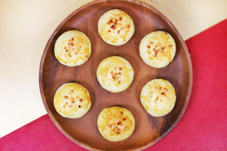 Hong Kong: Traditional Chinese Baked Goods DIY WorkshopAncient Almond Biscuit