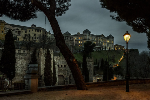 Toledo: Magiczna nocna wycieczka piesza