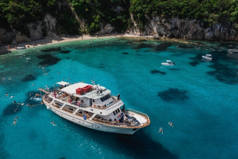 Korfu: Ganztägige Kreuzfahrt zur Blauen Lagune ab Benitses oder LefkimmiKreuzfahrt mit Transfer vom Norden Korfus zum Hafen von Benitses
