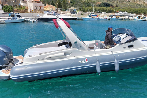 Chania : Croisière privée d'une journée à Santorin avec visite d'Oia