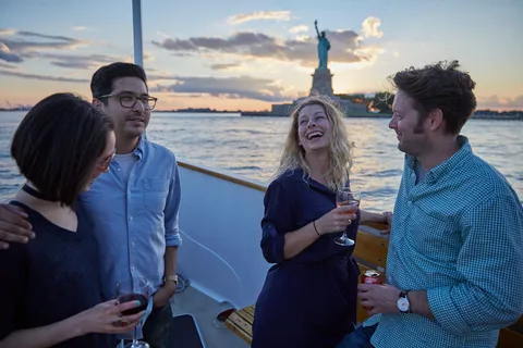 NYC: dagcruise op klein jacht met uitzicht op het Vrijheidsbeeld