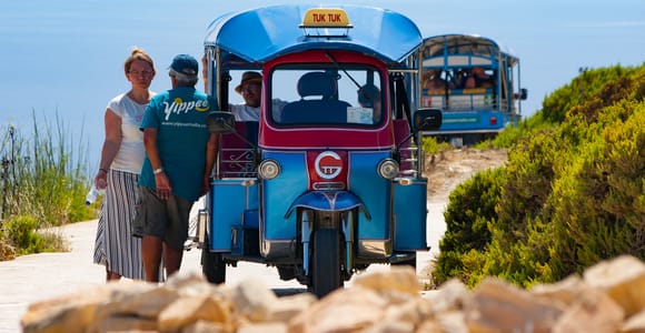Malta: Gozo Full-Day Tuk-Tuk Tour and Lunch
