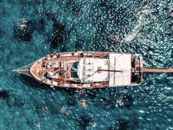 Naxos: Rina Cave-Koufonisi Cruise & Rina Cave Swim with BBQ