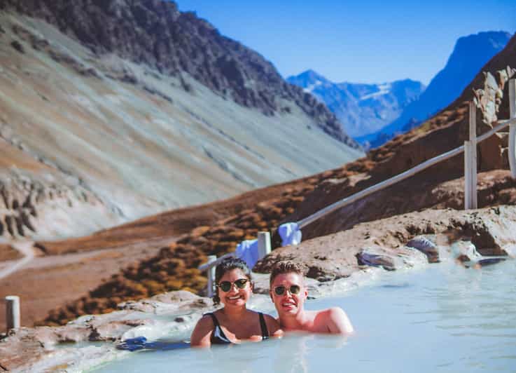 Santiago Cajón del Maipo Hot Springs & chilské grilování GetYourGuide