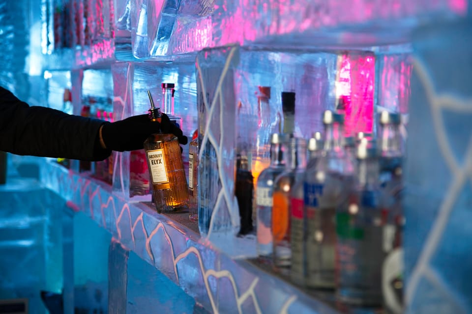 Cocktails served in Ice glasses! - Picture of Icebar Budapest