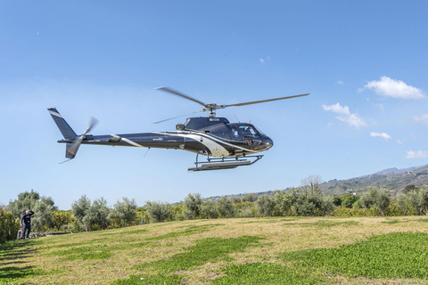 Excursión privada en helicóptero de 30 min por el Etna desde Fiumefreddo