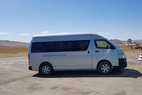 Ulaanbaatar: BEST 5* flygtransfer taxi upphämtningFRÅN FLYGPLATS TILL STAD (avlämning vid hotell eller stadsadress)