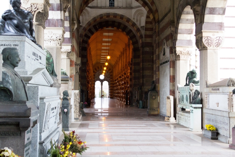 Prywatna wycieczka z przewodnikiem po Cimitero Monumentale w Mediolanie3-godzinny: Cimitero Monumentale i transfery
