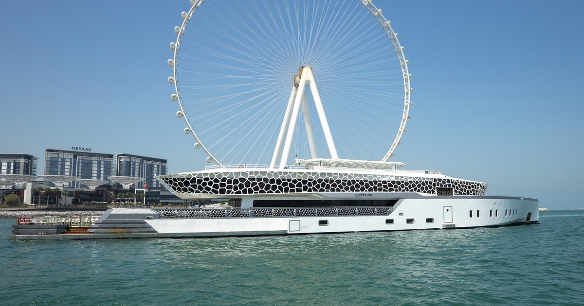 dubai mega yacht tour