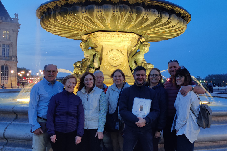 Tour privato esclusivo di Bordeaux: misteri e storia di Canelé!Bordeaux: tour privato a piedi con Canelé - 2 ore