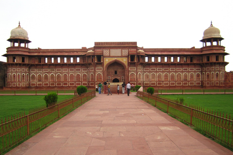 From Delhi: Taj Mahal and Agra Fort Private Day Tour by Car