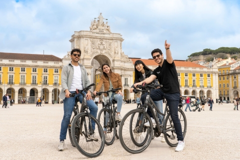 Lisboa 360º: Paseo en Bicicleta, Vuelo en Helicóptero y Paseo en BarcoVisita guiada en español