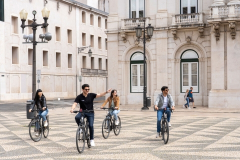 Lisboa 360º: Paseo en Bicicleta, Vuelo en Helicóptero y Paseo en BarcoVisita guiada en inglés