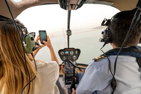 Lissabon: Geführte Fahrradtour, Helikopterflug und Bootstour