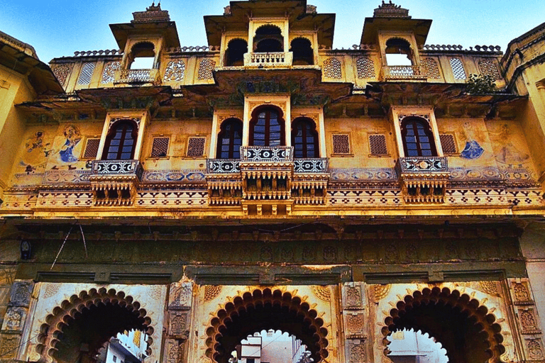 Tour culturale di Udaipur a piedi con spuntini localiTour culturale a piedi di Udaipur con snack locali