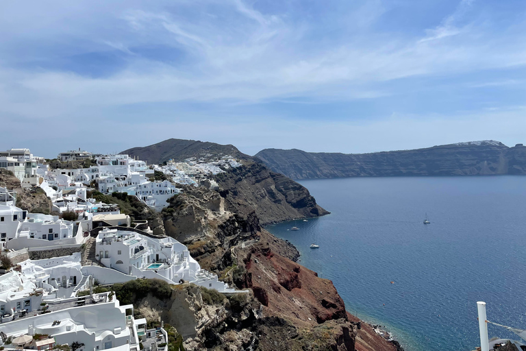 Santorini: Privat rundtur på ön med lunch på en berömd vingårdSantorini: Privat ö-tur med vingårdsstopp och lunch