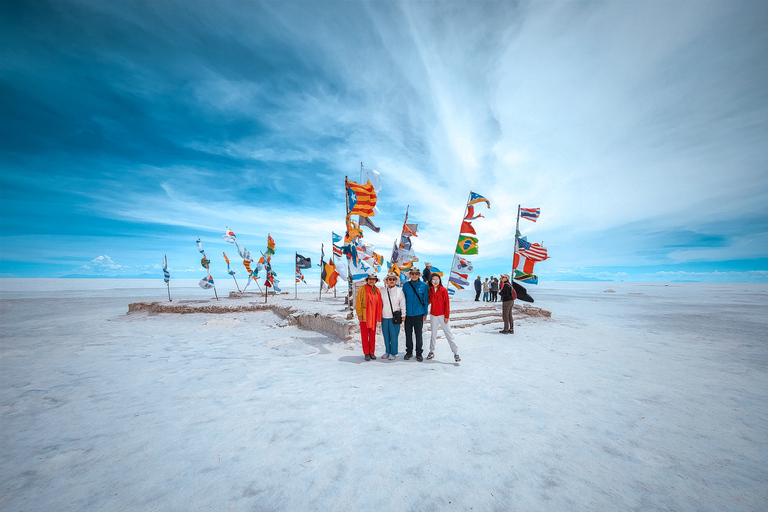 La Paz: Heldags-Uyuni + uppgraderade nattbussar tur och retur