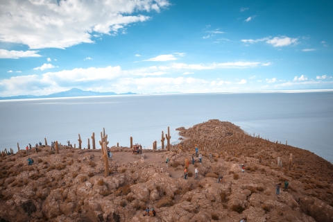 Van La Paz: Uyuni Salt Flat Tour FD & retourbusVanuit La Paz: Uyuni Salt Flat Tour & retourbus 2N/1D