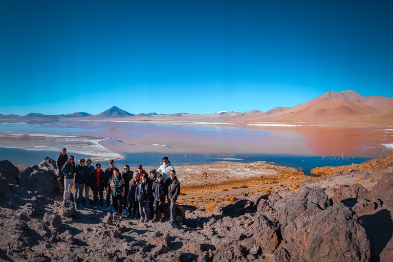 Desde La Paz: Tour de 5 días Uyuni + Lagunas Andinas con Viaje en Autobús