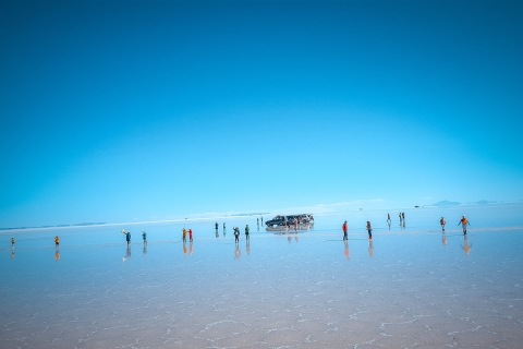 Uyuni: Guided 3-Day Tour Salt Flats & Avaroa National Park