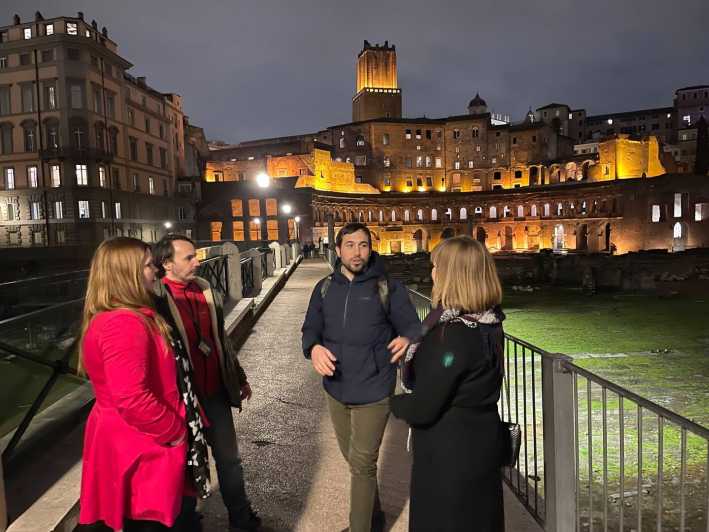 Rome: City Highlights Small Group Walking Tour by Night