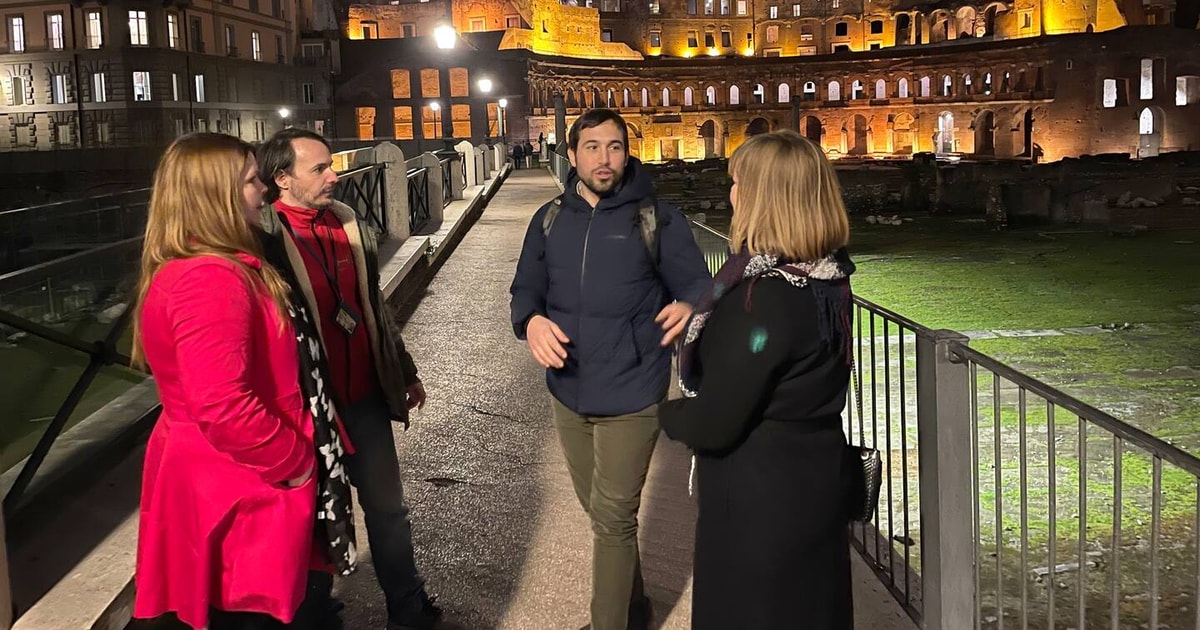 Rome: City Highlights Small Group Walking Tour by Night | GetYourGuide