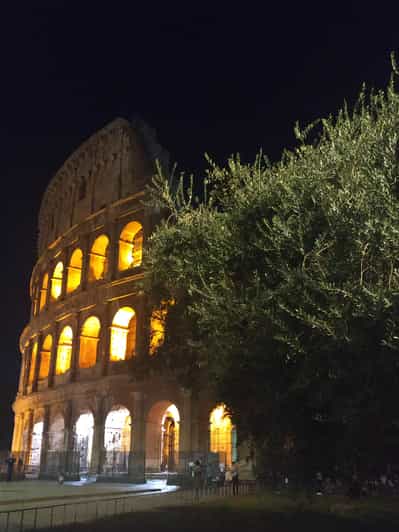 Rome: City Highlights Small Group Walking Tour by Night | GetYourGuide