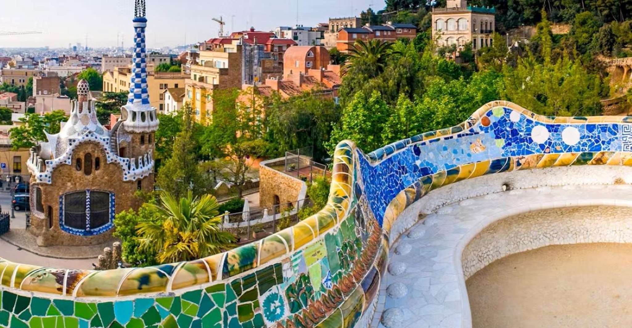 Barcelona: Park Güell Skip-the-Line Tour with Official Guide