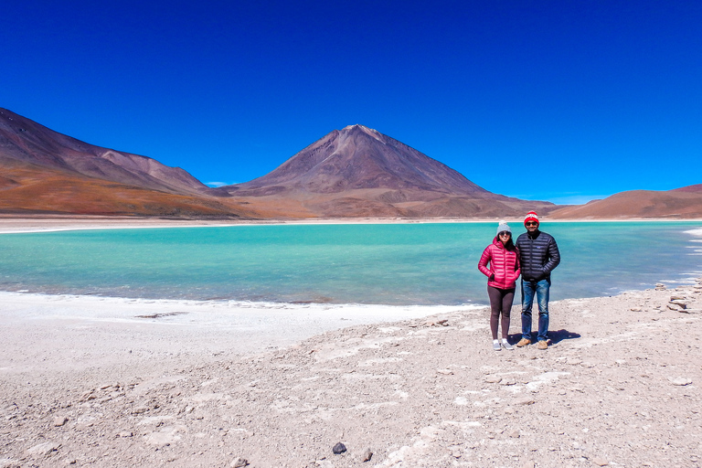 La Paz: 3-Day Uyuni Tour + Upgraded Round-Trip Night Buses