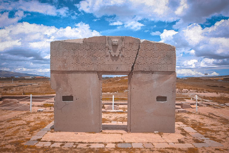 La Paz: Excursão compartilhada a Tiwanaku com almoço + guia de turismo