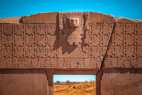 La Paz: Tiwanaku Shared Tour with Lunch + Tour Guide