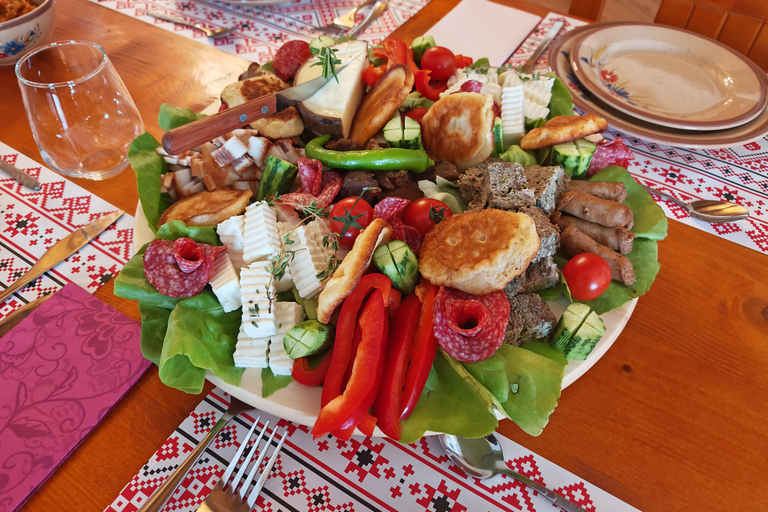 Brașov: Saxon Fortified Churches with Rural Lunch