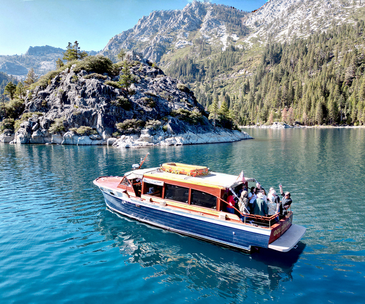 Lac Tahoe : Croisière de dégustation de vins au coucher du soleil à Emerald Bay