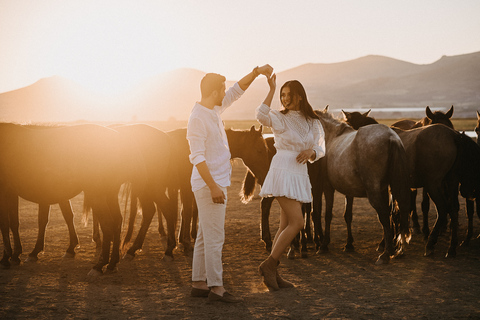 Capadocia: Sesión fotográfica privada con vestido volador al amanecer