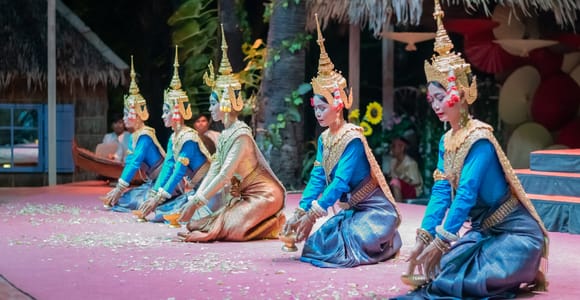 Siem Reap: Restaurant Meal with Apsara Dance Performance
