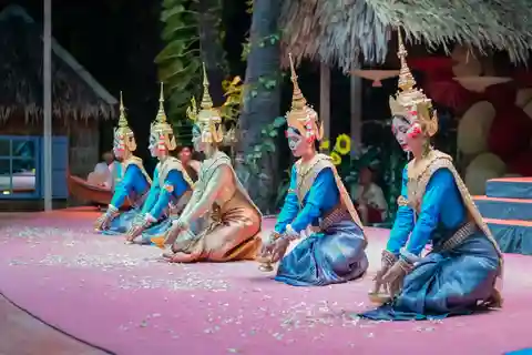 Siem Reap: Refeição em restaurante com apresentação de dança Apsara