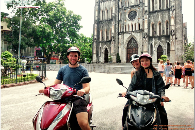 Dia inteiro de scooter em Hanói com o interior da cidade e Battrang/Co loaAventura de scooter em Hanói com o interior da cidade e Battrang / Co loa