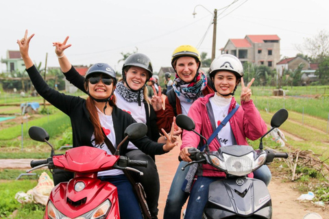 Hanoi 1/2-daagse scootertour met avontuur in de binnenstad1/2-daagse scootertour om de binnenstad van Hanoi te ontdekken