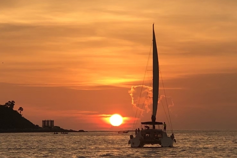 Phuket: Coral Yacht Boat Tour to Coral Island with Sunset Catamaran Yacht Sunset Dinner to Promthep Cape