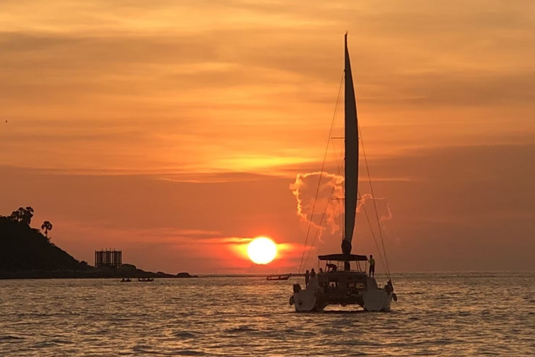 Phuket: Coral Yacht Boat Tour to Coral Island with Sunset Catamaran Yacht Sunset Dinner to Promthep Cape