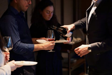 Parigi: degustazione di vini alla Torre Eiffel con un produttore locale