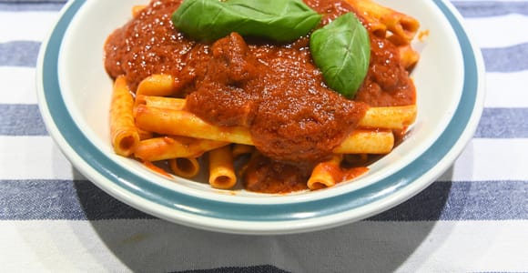 Messina: Pasta & Tiramisu-Kochkurs bei einem Einheimischen