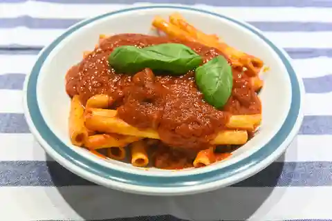 Messina: Corso di cucina sulla pasta e il tiramisù a casa di un locale